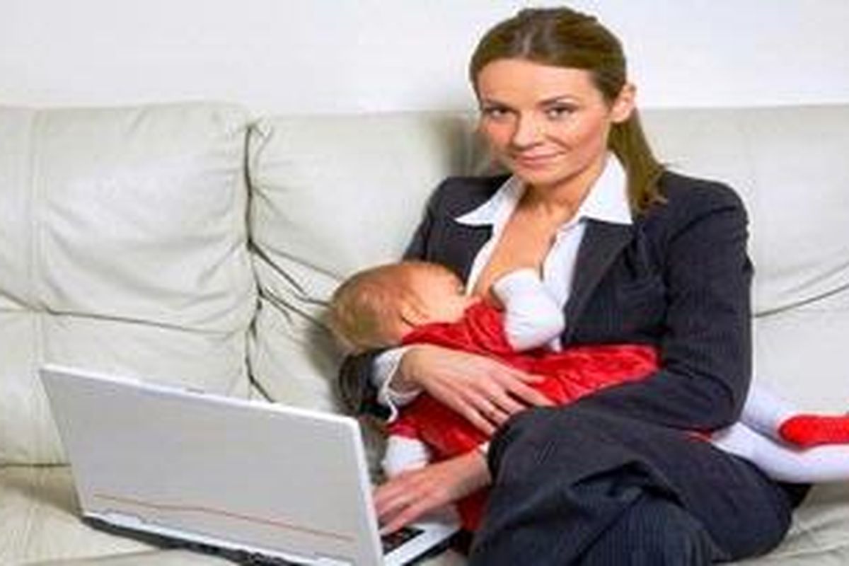 Fakta menunjukkan bahwa ibu bekerja mengalami kesenjangan waktu luang, pekerjaan rumah tangga dan tanggung jawab pengasuhan anak yang jauh lebih besar daripada laki-laki bekerja. 