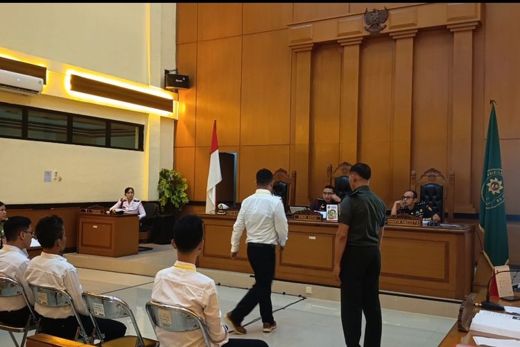 Saksi Ungkap Serka Nasir Lilitkan Handuk ke Leher Kacab Bank BUMN Sebelum Buang Jasad