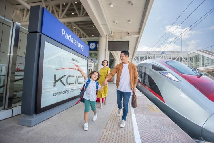 Keberadaan stasiun kereta cepat yang melintas di Padalarang diyakini pihaknya dapat mendongkrak market properti Indonesia. Hal ini menjadi berkah dan berdampak signifikan terhadap pertumbuhan properti di kawasan Kota Baru Parahyangan (KBP).
