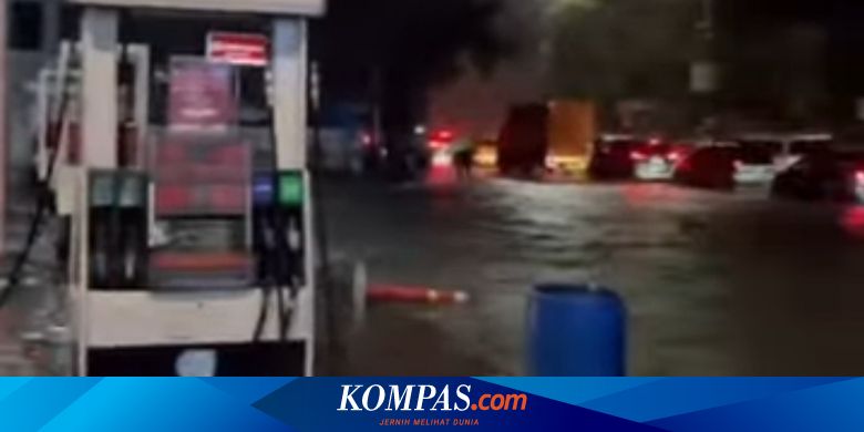 SPBU Danau Sunter Terendam Banjir 10 Cm