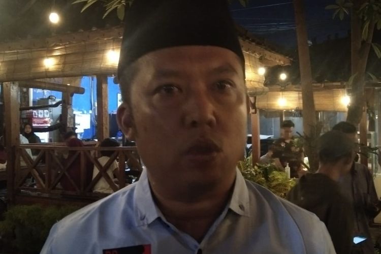 Koordinator relawan Bolone Mase, Ambar Purwoko saat memberikan keterangan, Minggu (24/3/2024).