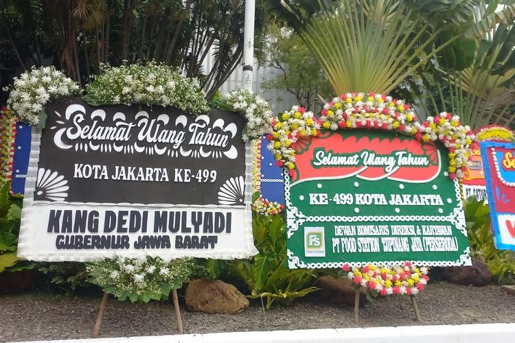 HUT DKI Jakarta, Dedi Mulyadi Kirim Karangan Bunga Hitam-Putih ke Balai Kota