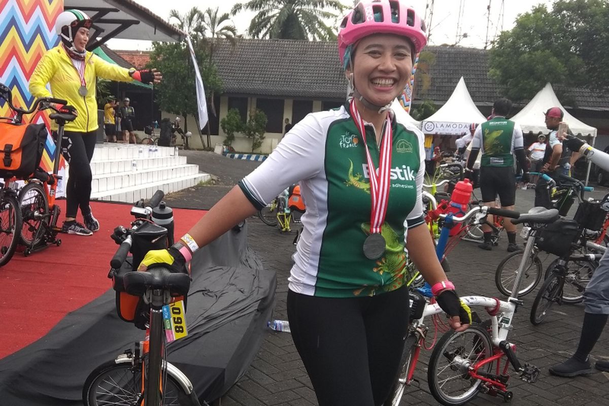 Dewi, salah satu peserta Brompton 100 Kilo dari Jakarta