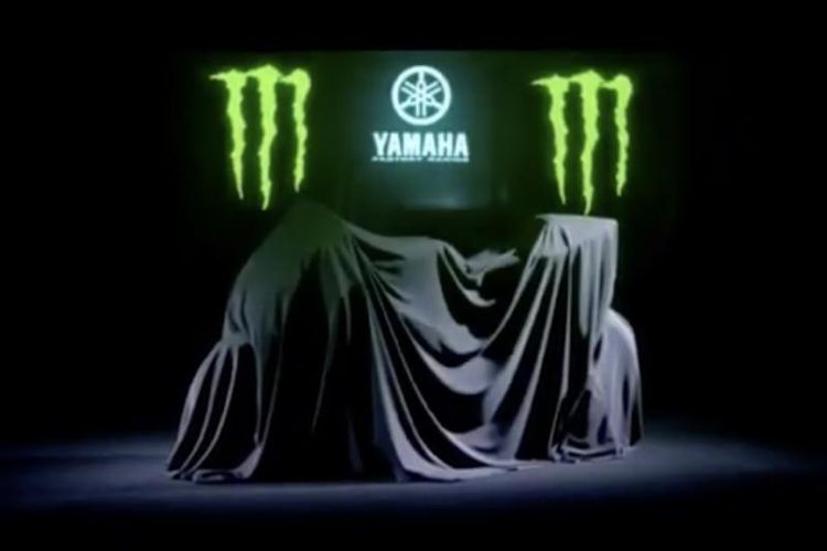 Motor balap baru Yamaha MotoGP yang masih diselubungi penutup. Peluncuran motor Yamaha dengan corak baru dijadwalkan berlangsung di Jakarta pada 4 Februari 2019.