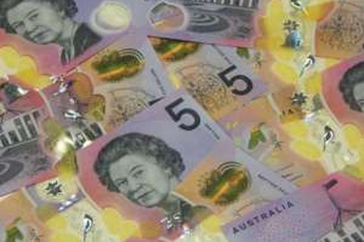 Uang kertas pecahan 5 dolar Australia.