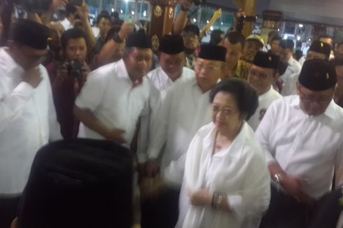Megawati, Said Aqil, dan Gus Ipul Buka Bersama di Blitar