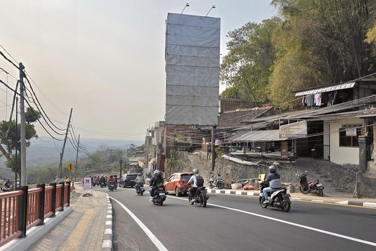 Jalan Gombel Lama Kembali Dibuka, Perbaikan Longsoran Tuntas 4,5 Bulan