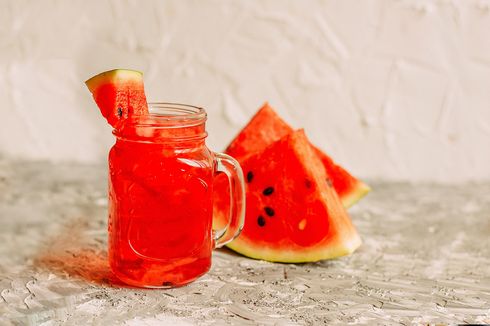 Cara Membuat Jus Semangka, Minuman Diet Lezat Kaya Nutrisi