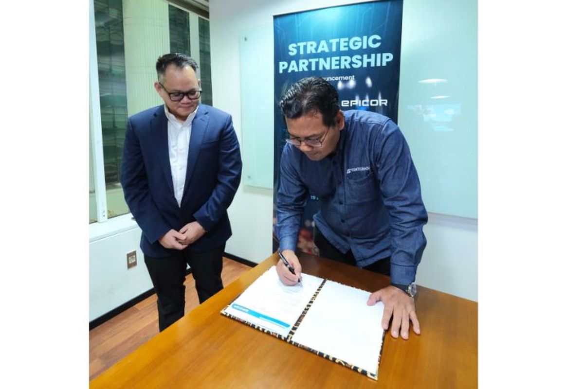 Penandatanganan Epicor Partner Authorization Letter di Kantor ISINTEGRASI, Mega Plaza, Kuningan, Jakarta Selatan (Jaksel), Rabu (19/3/2025). 