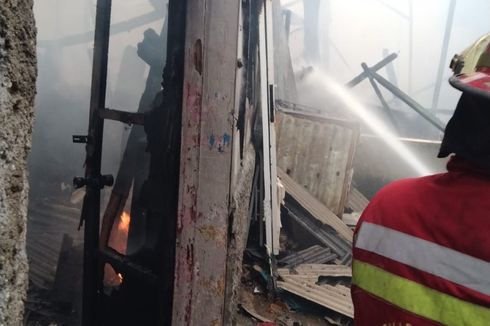 4 Rumah Terbakar di Tangsel, Api Diduga dari Kebocoran Gas
