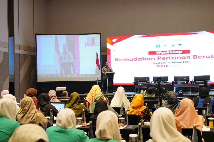 Satuan Tugas Percepatan Sosialisasi Undang-Undang Cipta Kerja (Satgas UU Cipta Kerja) menggelar workshop bertajuk ?Kemudahan Perizinan Berusaha? di Surabaya, Senin (28/8/2023). 
