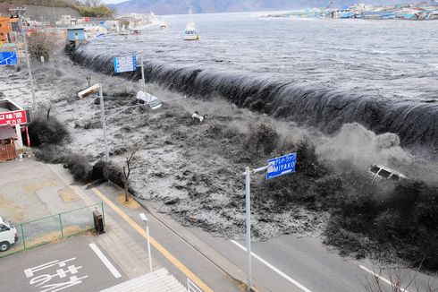 Hari Ini dalam Sejarah: Gempa dan Tsunami Tohoku Bikin Jepang Tertunduk Lesu