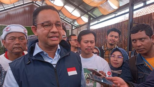 Anies Bantah Singgung Prabowo soal Sebut Pesawat Lewat Saat Safari Politik di Makassar
