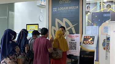 Di Balik Antrean Butik Antam, Ada Jastiper Berburu Emas hingga 3 Hari Berturut-turut