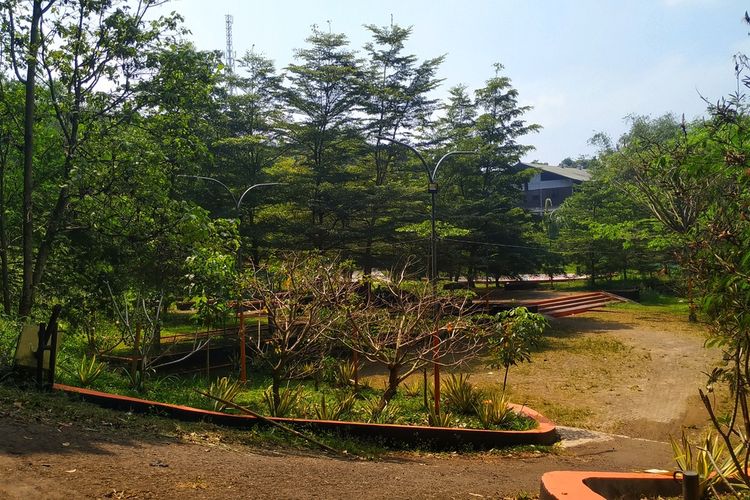 Taman Sugema yang berlokasi di Kampung Lamping, Kelurahan Gedong Panjang, Kecamatan Citamiang, Sukabumi, Jawa Barat, Selasa (2/8/2022).