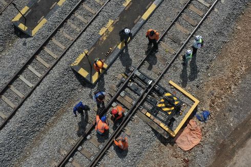 60 Batang Rel Kereta Cepat Asal China Tiba, Masuk Tahap Pengelasan