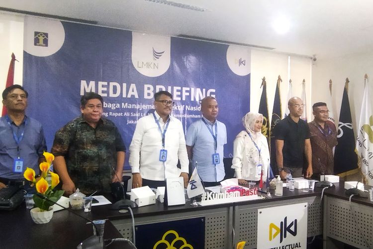 Jajaran pengurus LMKN periode 2022-2025 dalam acara Media Breafing di Kemenkumham, Kuningan, Jakarta Selatan, Selasa (25/10/2022).