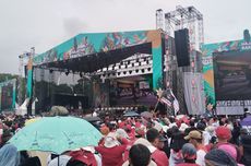 Ganjar Boyong Anak Istri saat Kampanye Terbuka Perdana di Bandung, Nyanyi Lagu " Rumah Kita"