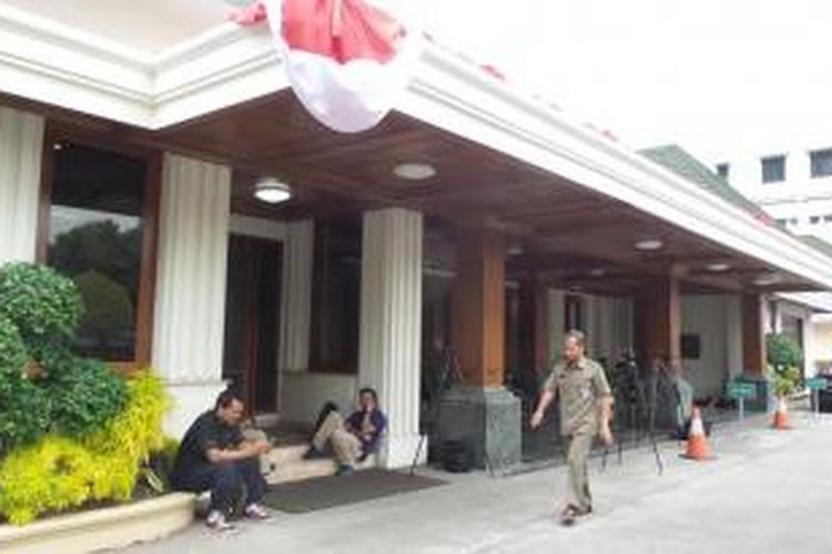 Suasana Kantor Kemenkopolhukam di Jalan Medan Merdeka Barat, Jakarta Pusat, Rabu (12/8/2015) pasca-dilantiknya Luhut Binsar Panjaitan sebagai Menko Polhukam baru.