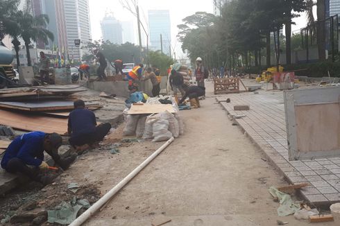 Revitalisasi Trotoar Jalan Sudirman di Zona 4 Memasuki Tahap Akhir
