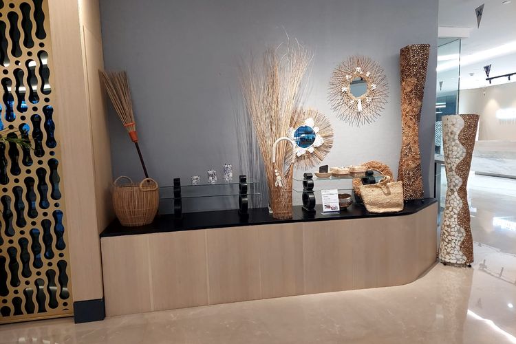 Kerajinan tangan buatan UMKM binaan Lembaga Pembiayaan Ekspor Indonesia (LPEI)