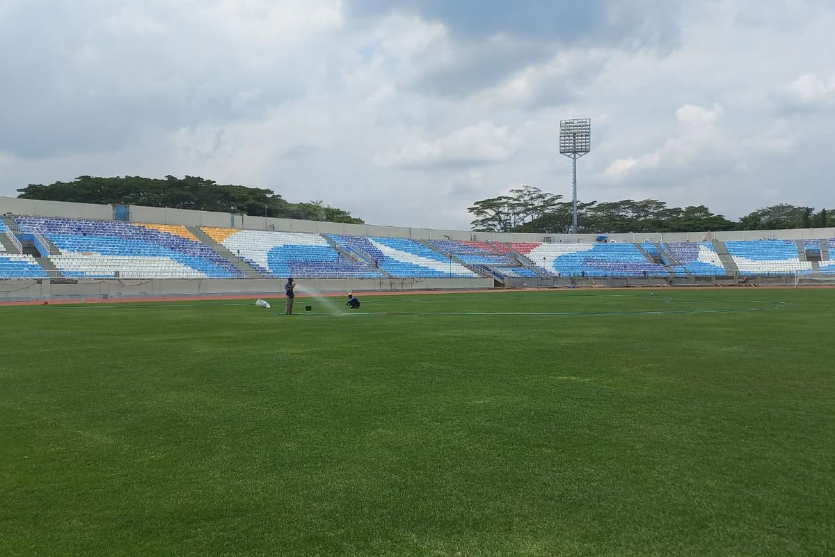 Penampakan salah satu sisi Stadion Kanjuruhan pasca dilakukan renovasi.