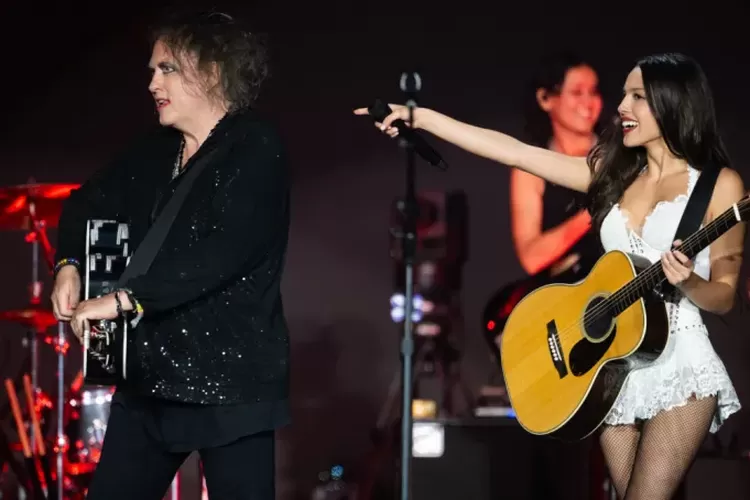 Olivia Rodrigo Bocorkan Duet dengan Robert Smith The Cure di Album Baru
