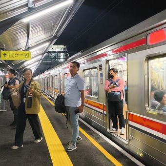 Stasiun Jatake, stasiun baru milik warga Tangerang lebih sering menjadikannya sebagai lokasi transit pada Rabu (28/1/2026).