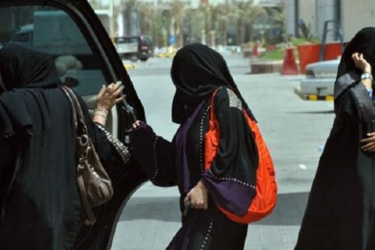 Perempuan Arab Saudi. 
