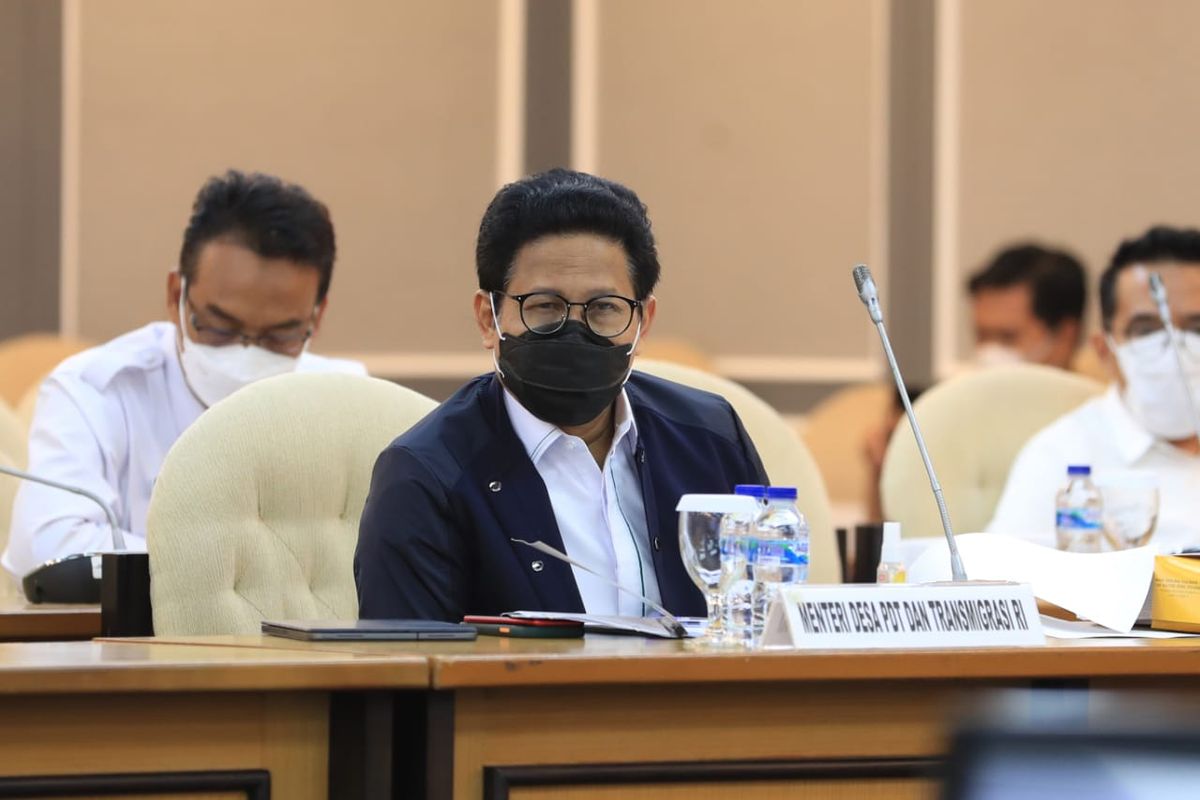 Menteri Desa, Pembangunan Daerah Tertinggal dan Transmigrasi (Menteri Desa PDTT) Abdul Halim Iskandar.