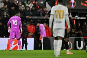 AC Milan Kalah, Maignan Tak Minta Maaf soal Kartu Merah, Bilang Tak Sengaja
