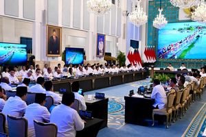 Negara Menghemat, Birokrasi Berbenah