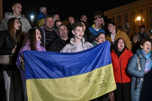Pasukan Ukraina Rebut Kota Kherson, Warga Menyambut Gembira, Zelensky: Ini Hari Bersejarah