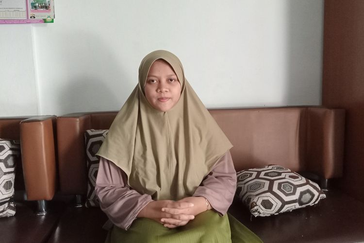 Keikhlasan Laela Mengabdi di Panti Asuhan yang Membesarkannya: Mengajar Ngaji dan Melatih Kemandirian Anak Yatim