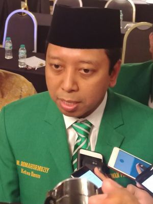 Ketua umum PPP Romahurmuziy usai menghadiri Rakornas PPP di Hotel Milenium, Jakarta, Rabu (24/1/2018).