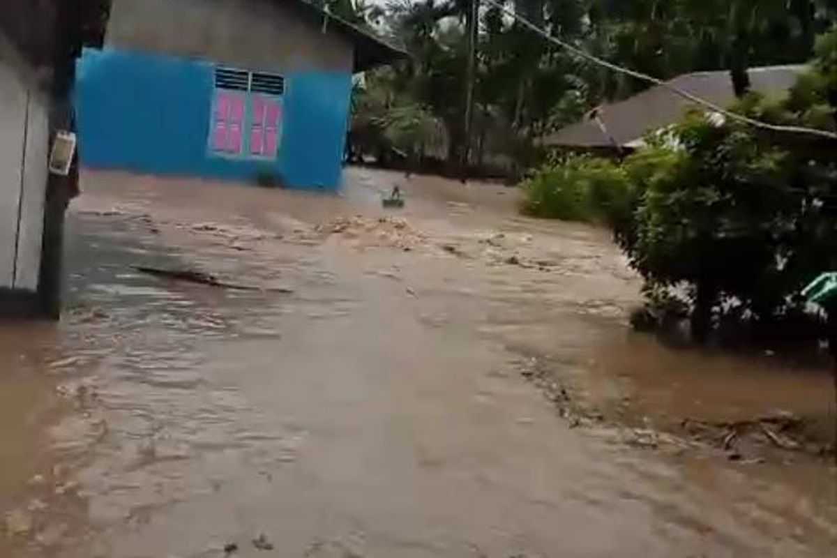 Banjir Terjang Permukiman Warga di Kabupaten Kupang, 1 Orang Tewas