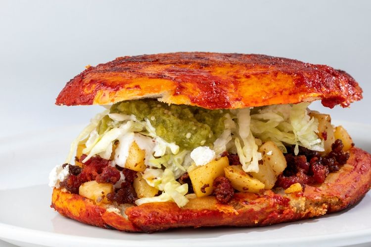 Ilustrasi pambazo, sandwich asal Meksiko. 