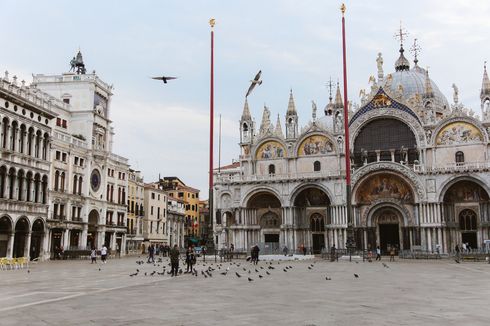 Usir Burung yang Mengganggu, Tamu Hotel di Venesia Dibekali Pistol Air