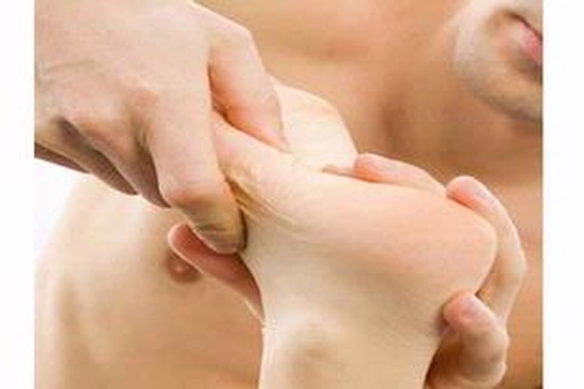 Pijatan kaki menstimulasi saraf yang membangkitkan gairah seksual.