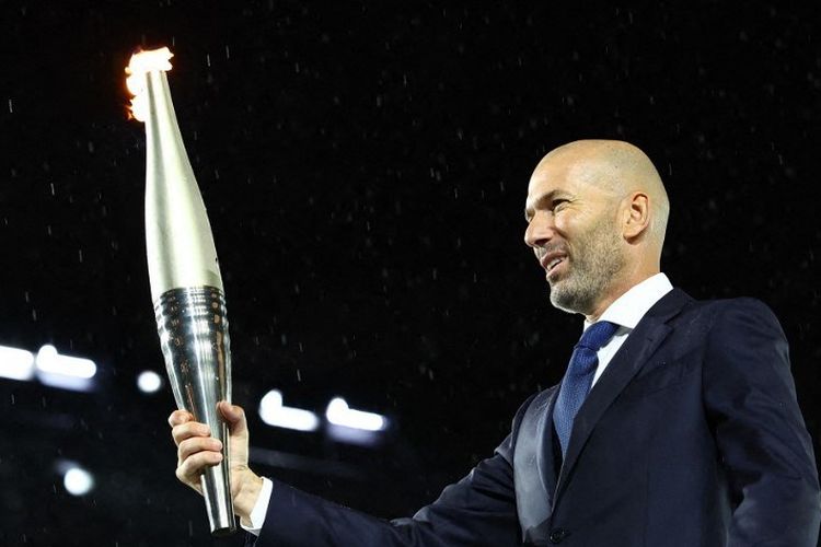 Zinedine Zidane Rela Tolak Tawaran Pekerjaan Selama 5 Tahun demi Latih Timnas Perancis