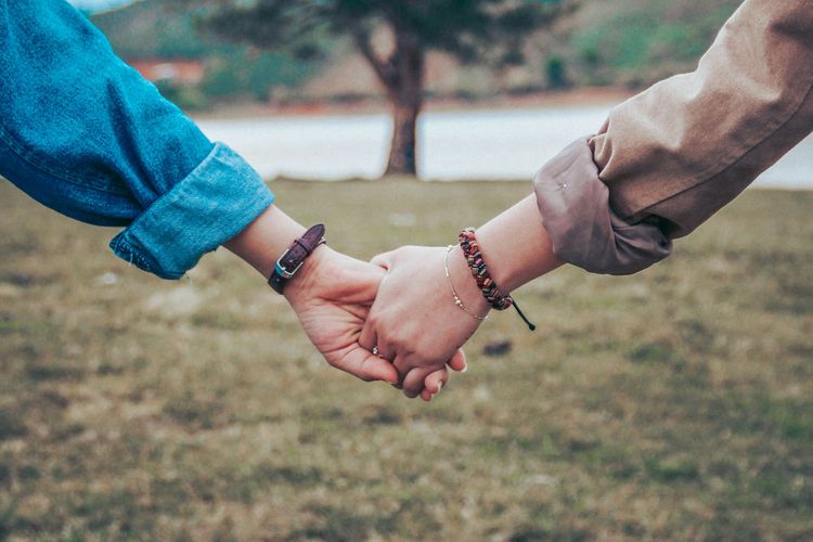 Apa zodiak yang paling cocok dengan Aries? Zodiak tersebut harus bisa mengimbangi jiwa Aries yang penuh semangat. Salah satunya Aquarius.