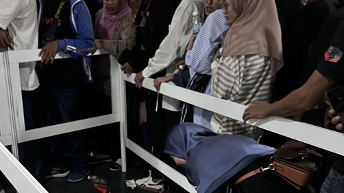 Antrean WNI di TPS Kuala Lumpur Akibat Jumlah DPT dan DPK Sama Besar