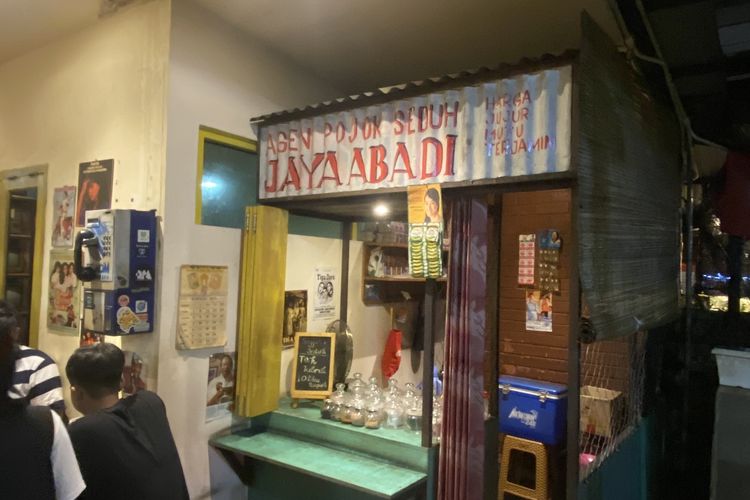 Pojok Seduh, Kedai Es Teh Jaya Abadi