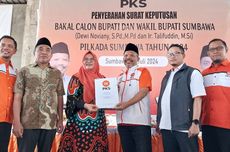 PKS Berikan SK Pasangan Dewi Noviany-Talifuddin Maju Pilkada Sumbawa 