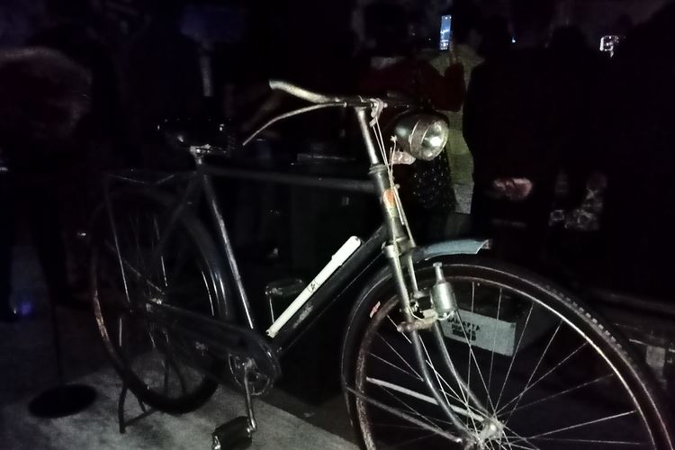Replika sepeda di Museum Polri.