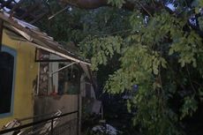 Puluhan Rumah di Kota Solo Rusak Tersapu Angin Kencang