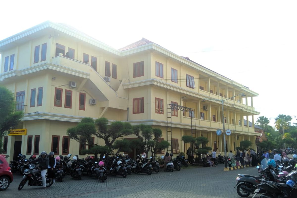 Suasana Kampus STKIP PGRI Sumenep.