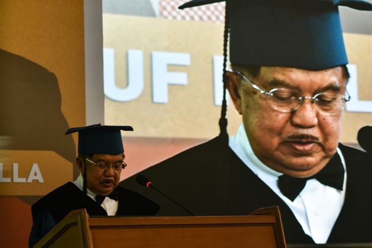 Institut Teknologi Bandung (ITB) menggelar sidang terbuka Penganugerahan Doktor Honoris Causa (HC) M.Jusuf Kalla, Senin (13/1/2020).