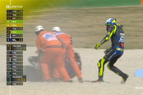 Gagal Finis pada MotoGP Emilia Romagna, Rossi: Itu Memalukan!