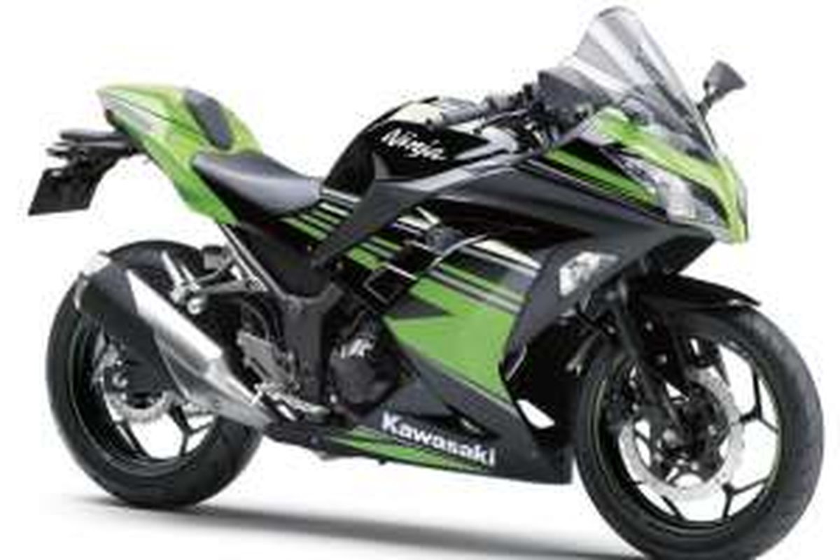 Kawasaki Ninja 250 edisi terbatas dengan ban depan lebih lebar.